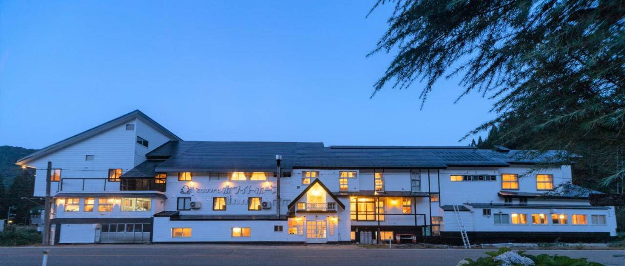 Kagura White Horse Inn Yuzawa  Esterno foto